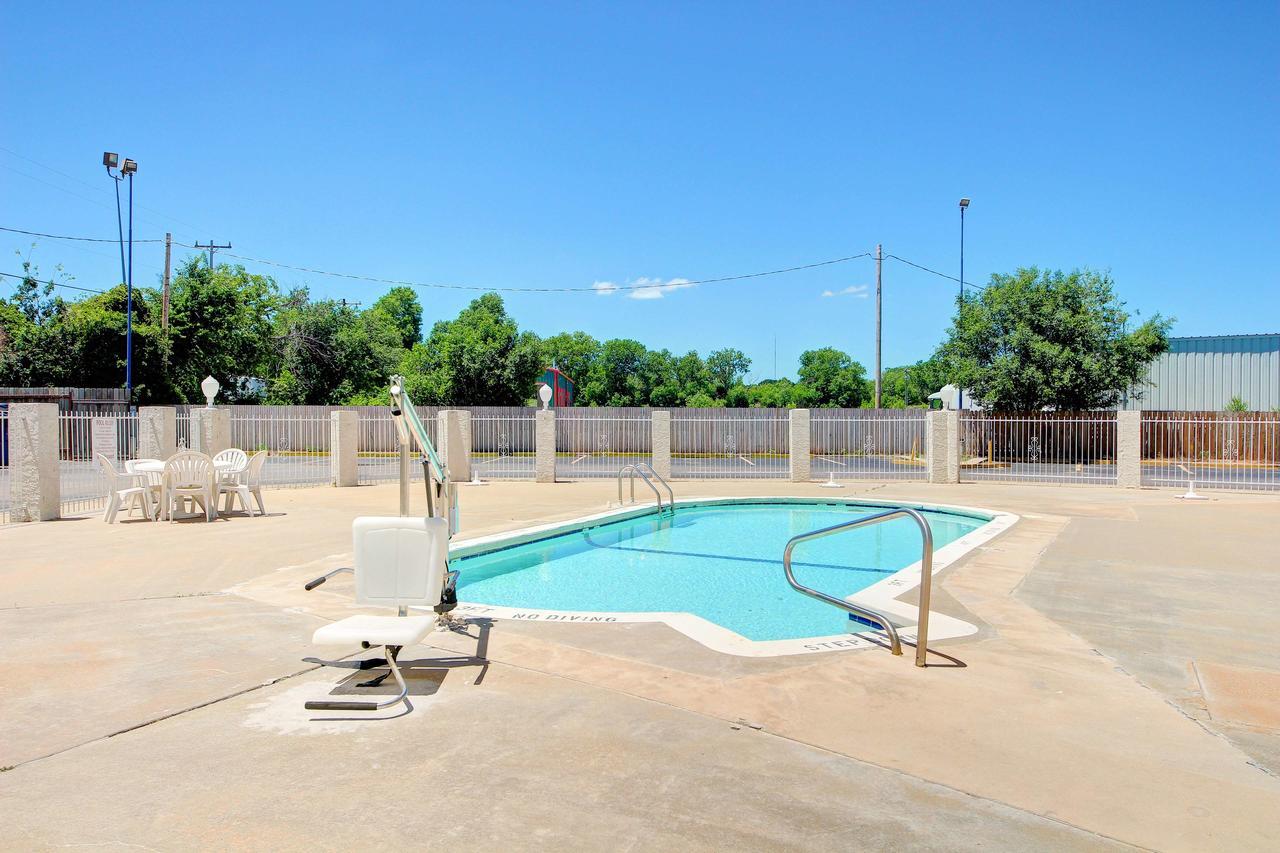 Motel 6-Oklahoma City, Ok - Frontier City ภายนอก รูปภาพ