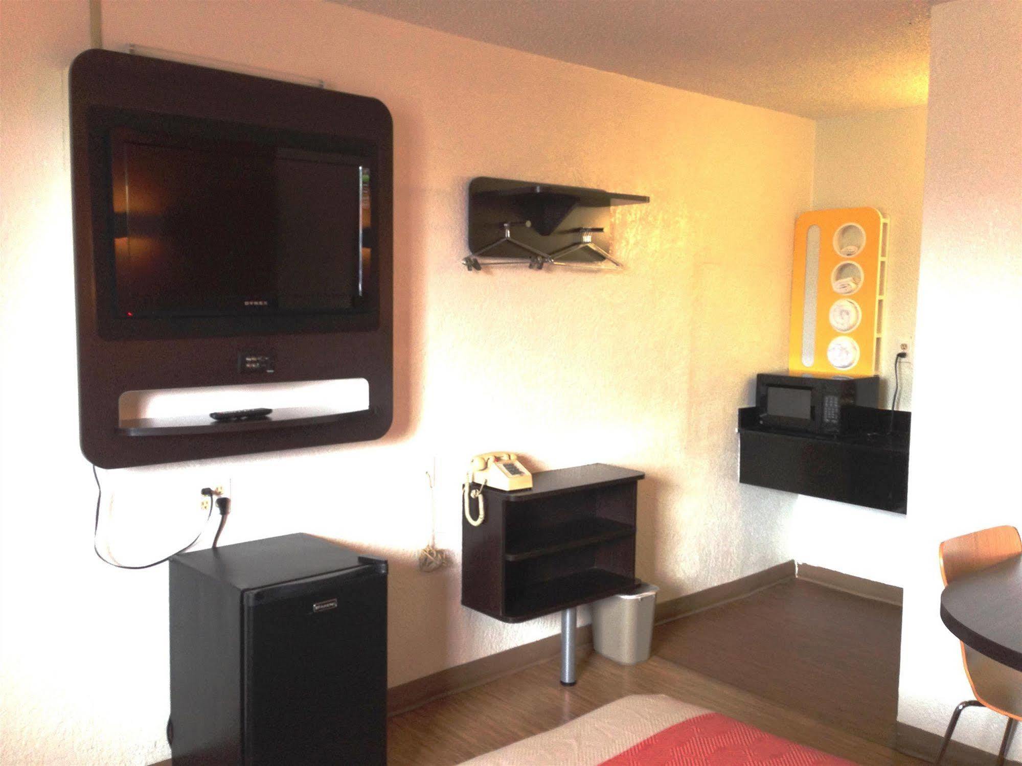 Motel 6-Oklahoma City, Ok - Frontier City ภายนอก รูปภาพ